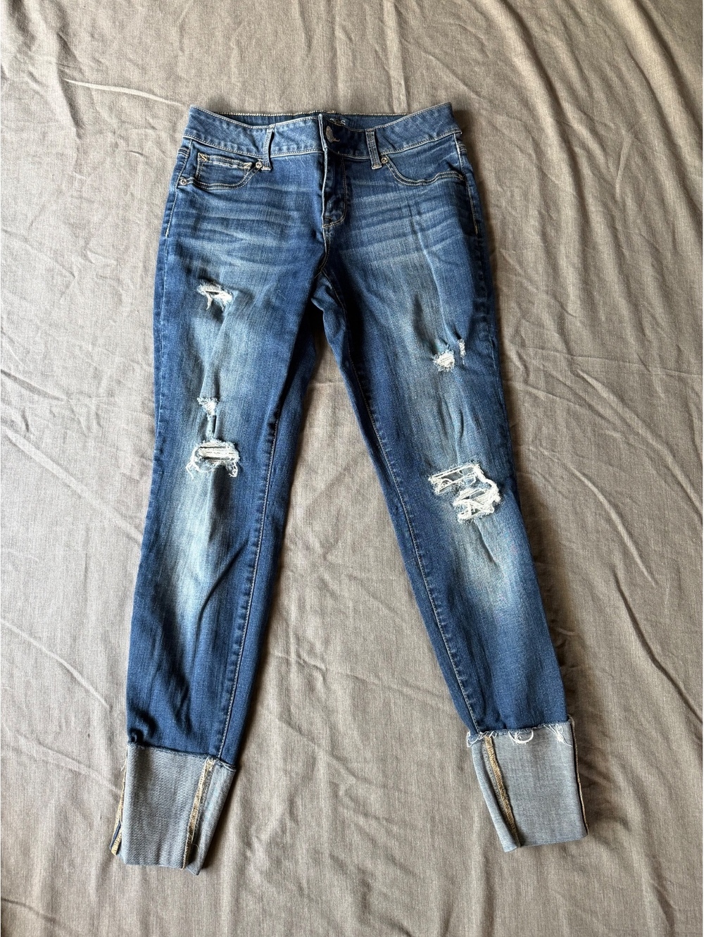 Maurices Size Small Reg Distressed Capris Low Rise